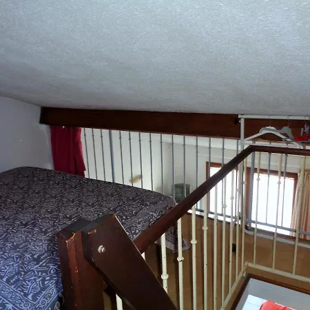 Mezzanine, Avec Piscine Daire